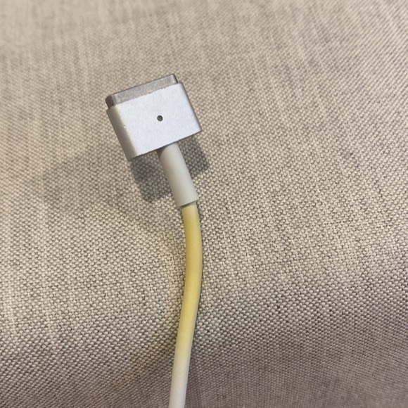 145”/12’ Apple 45W MagSafe 2 Power Adapter and AC power Adapter Extension Cable - Picture 9 of 9